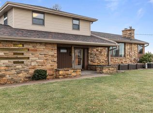 N1851 Mayflower Rd, Appleton, WI 54913