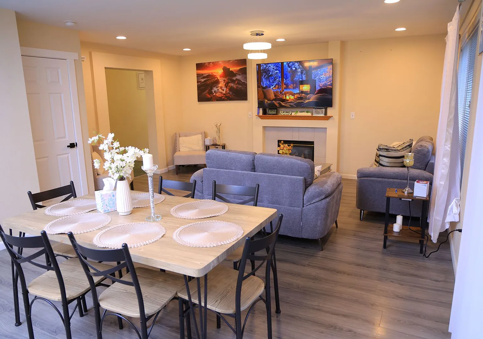Elegant & Peaceful Kent Home — Photo 4