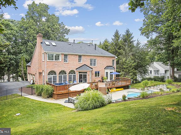 3rd image of 8207 Thomas Ashleigh Ln