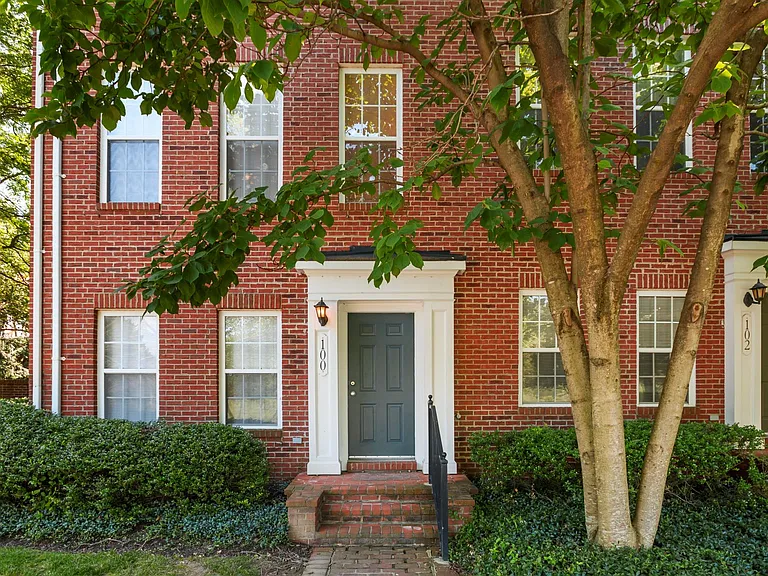 The Residences at King Farm — Photo 18