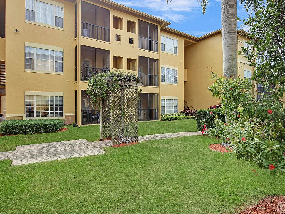 4311 Bayside Village Dr