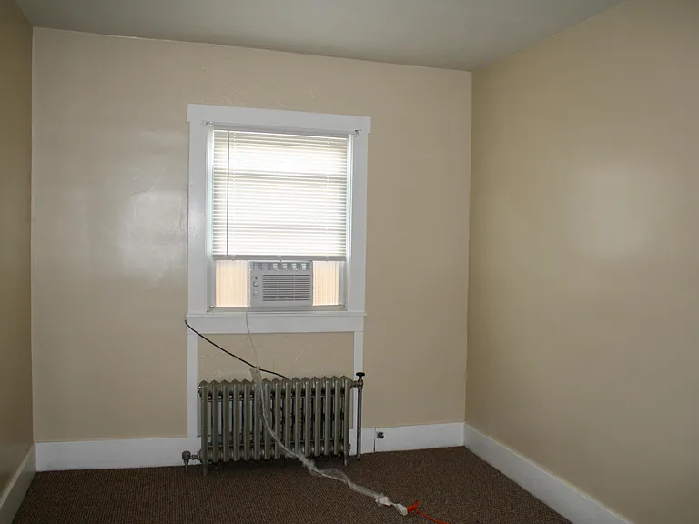 414 Division Ave #3 — Photo 7