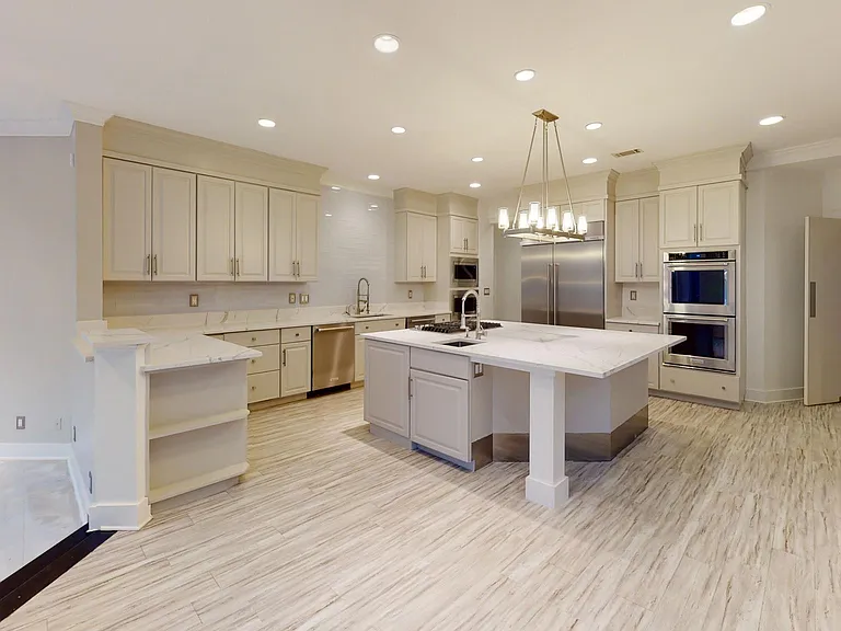 9629 Eagle Ridge Dr — Photo 17