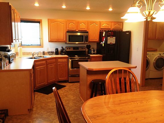 2nd image of 216 N Park Dr