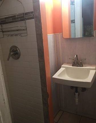 4th image of 954 15th Ave SE #1