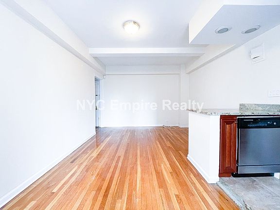 3rd image of 710 2nd Ave #17F