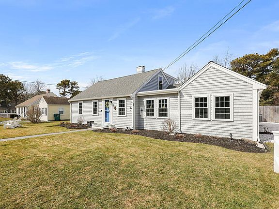 4th image of 107 Lewis Road