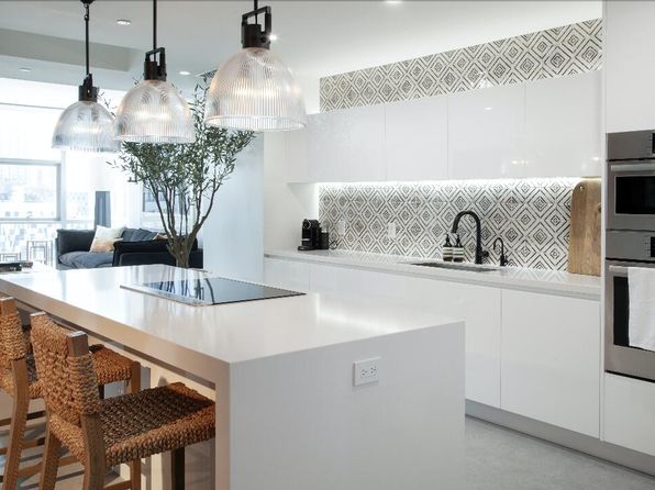 851 NE 1st Avenue #812, Miami, FL 33132