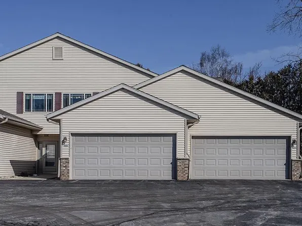 984 Spring COURT, West Bend, WI 53095