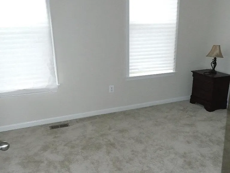 517 Pebblebrook Ln — Photo 13