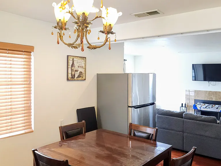 2421 Ruhland Ave — Photo 6
