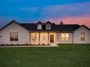 2325 Willow Wood Trl, Oak Ridge, TX 75161