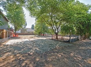 922 NE 67th Ave, Hillsboro, OR 97124