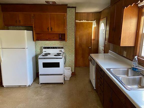 4th image of 1312 Vivian Ave