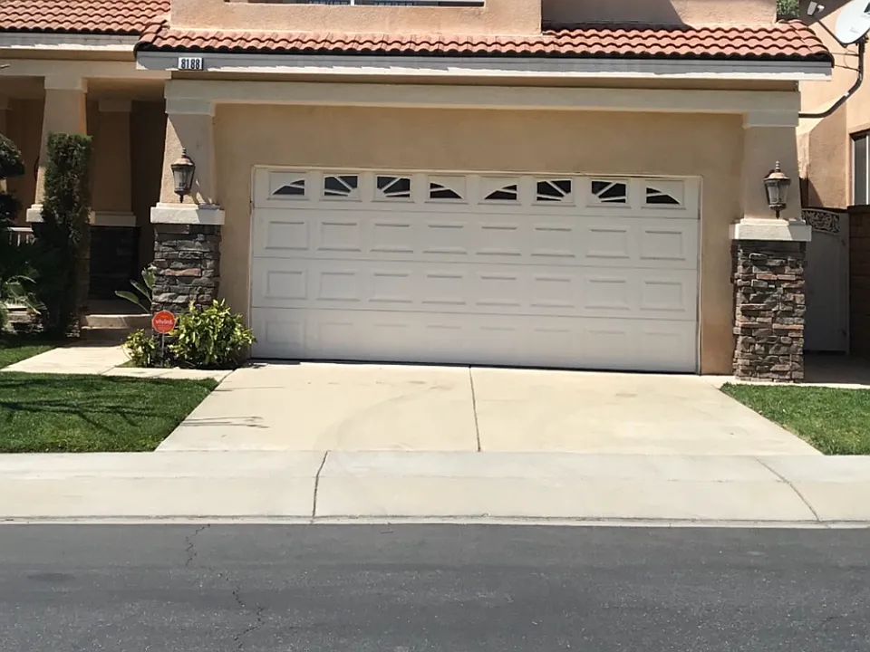8188 Highridge Pl