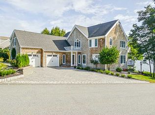 45 Johnnycake Ln, Portsmouth, RI 02871