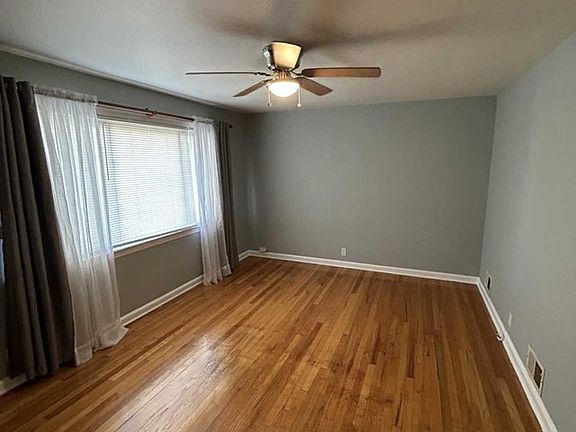 2nd image of 63 Newark Pl Floor 2