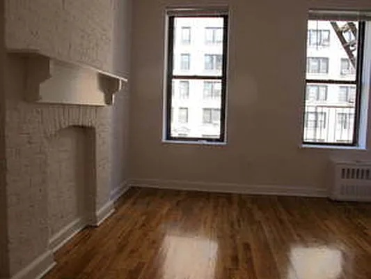 Rented by Metropolis Real Estate of Manhattan | media 5