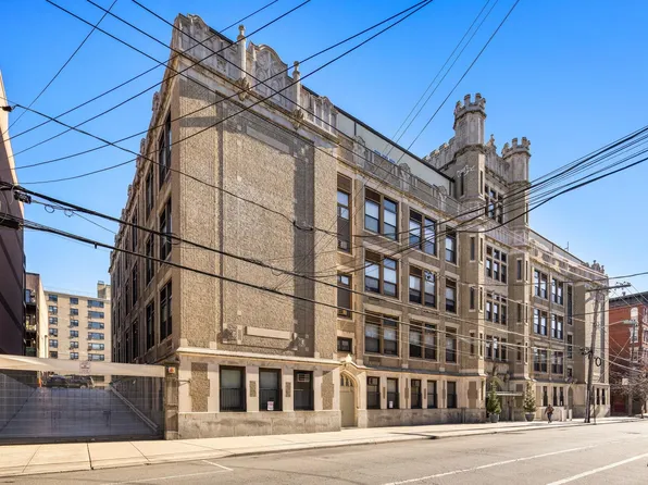 501 Adams Street image 16 of 16