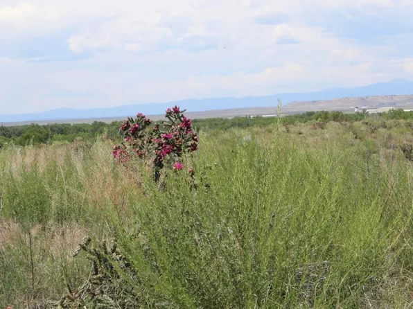 735 E 35th Ln, Pueblo, CO 81006