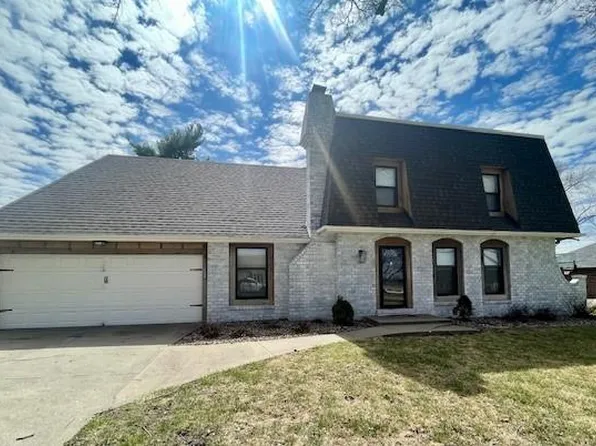 154 N Sunset Dr, Maryville, MO 64468