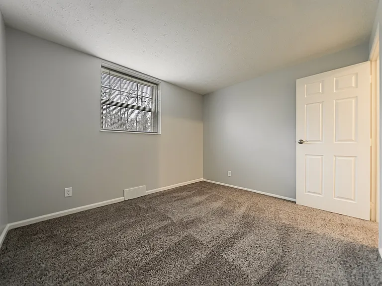 River Run Apartments — Photo 28