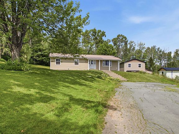 3rd image of 430 Beaver Bank Rd