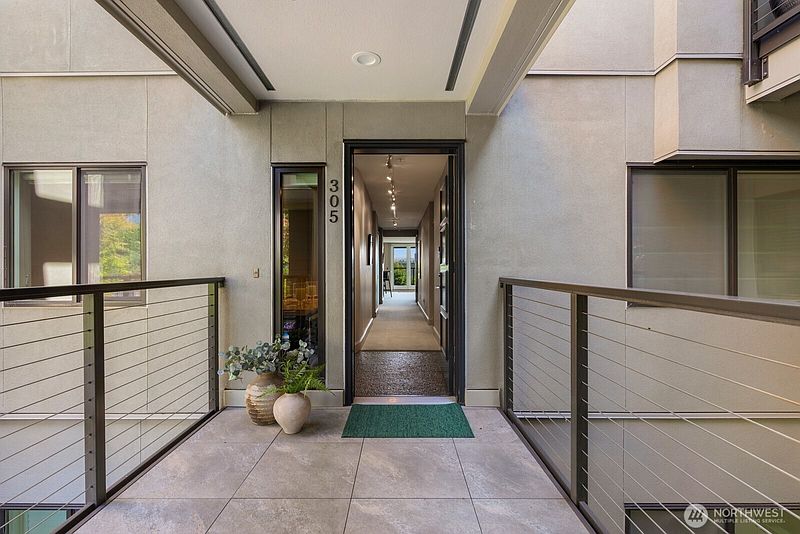 2nd image of 121 Lakeside Avenue #305