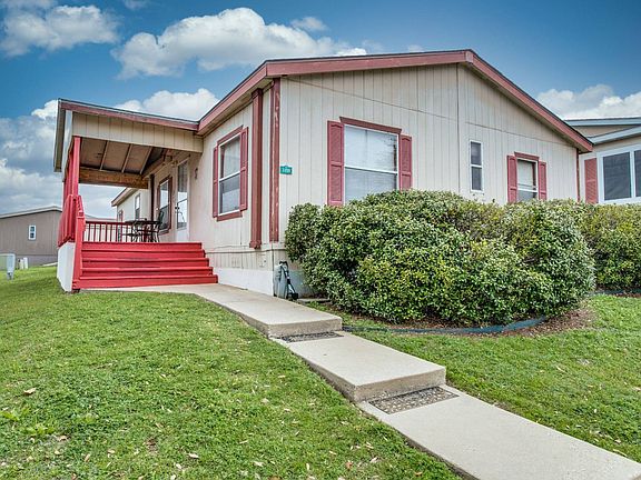 3rd image of 3109 Windy Hollow Way #68