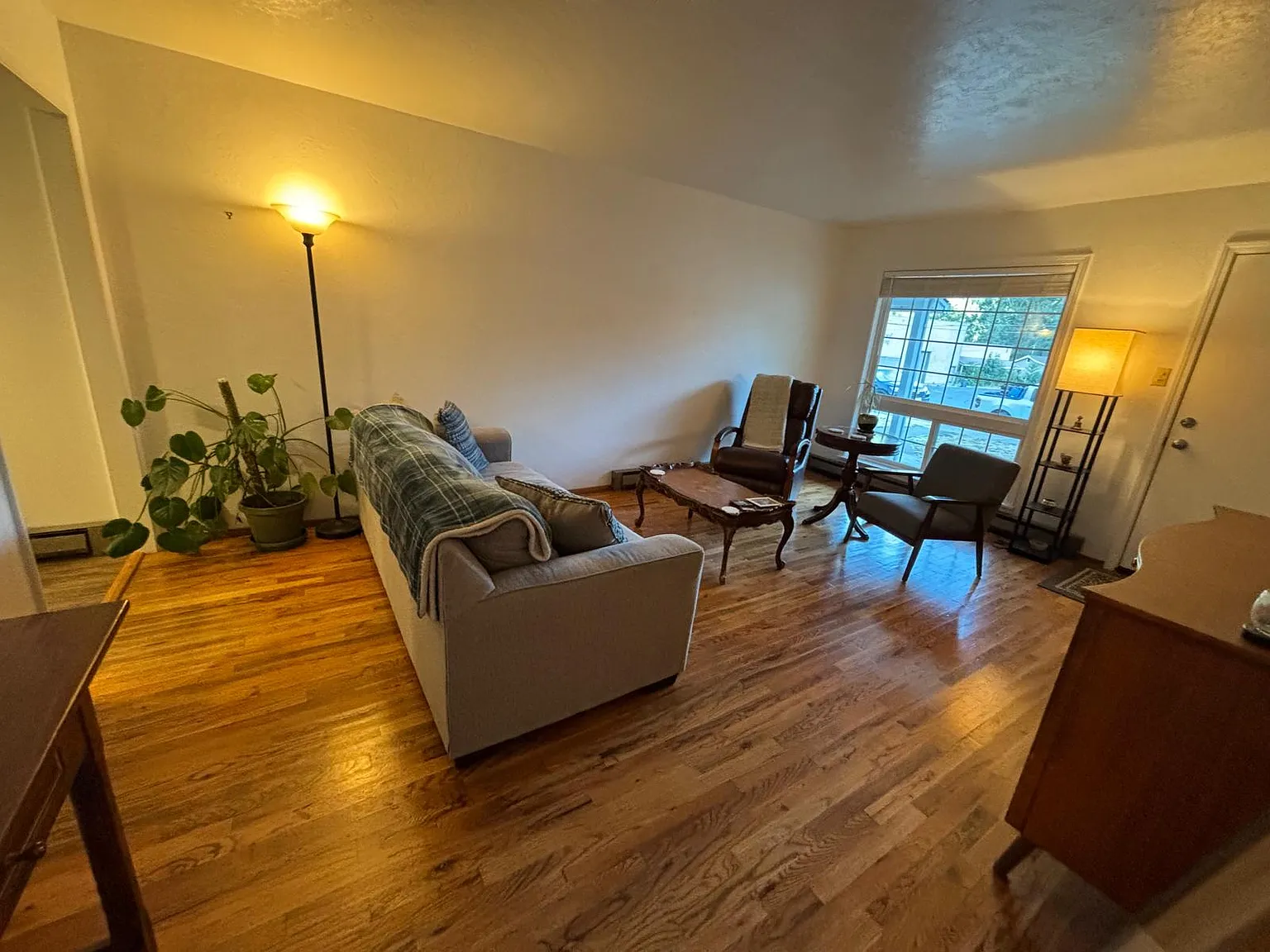 2 bed, 600 sqft, $1,275 — Photo 2