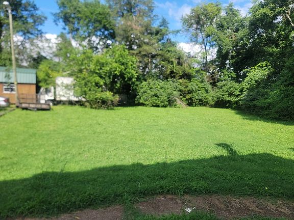 2nd image of 187 Connare Dr #187