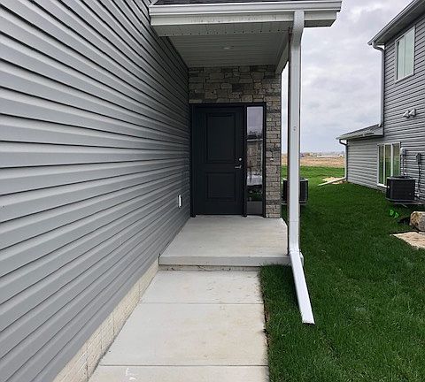 2nd image of 5045 W Stampede Ln