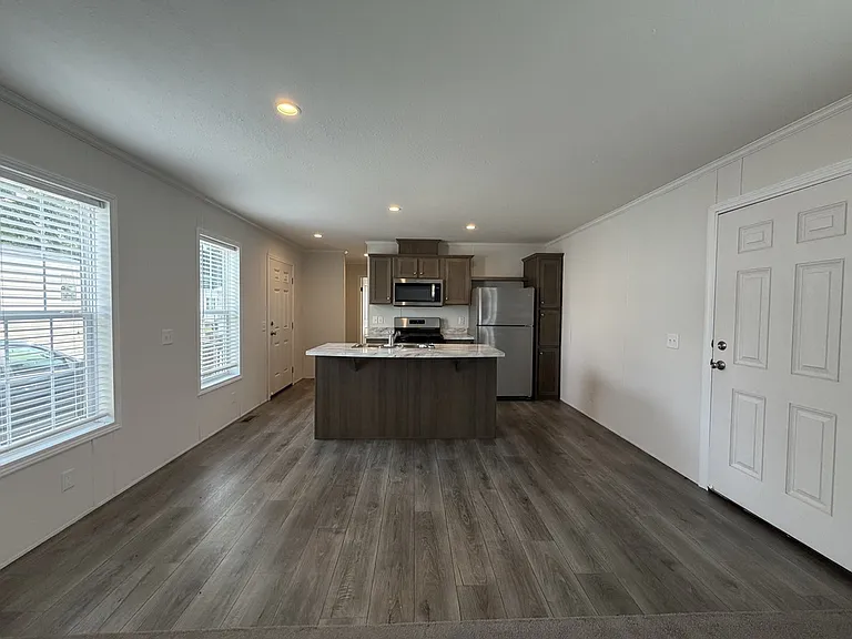 38000 Le Chateau Blvd #455 — Photo 7
