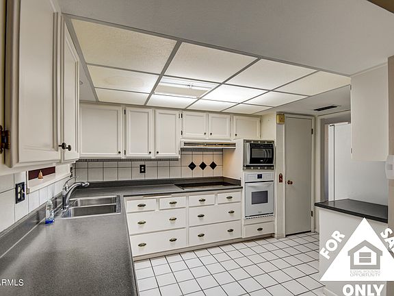 4th image of 9747 W EDWARD Drive
