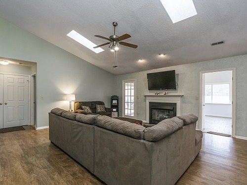 3rd image of 5603 Landerwood Dr