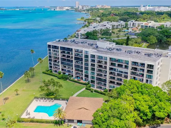 100 Oakmont Ln APT 306, Belleair, FL 33756