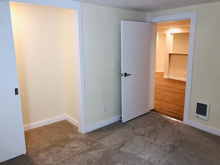 Apartment H Bedroom 1