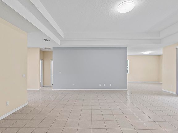 5th image of 5 White Hill Pl