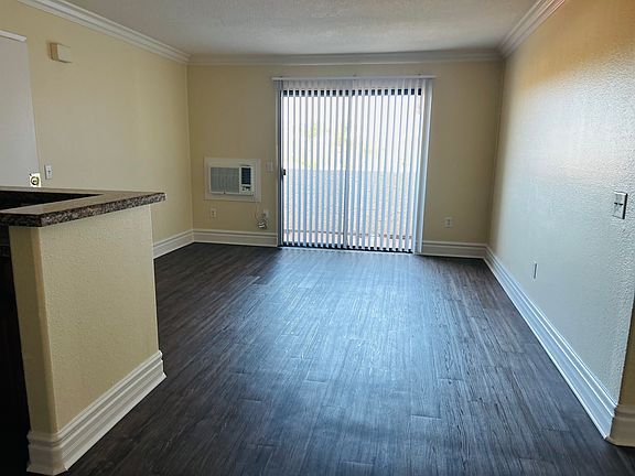 3rd image of 2464 Hibiscus Ave #232