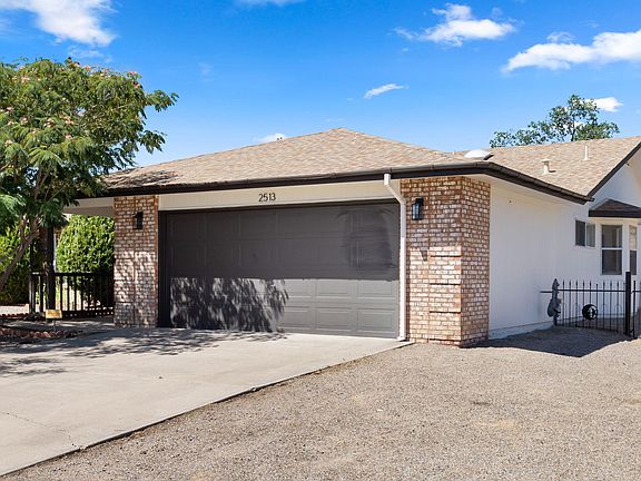 2nd image of 2513 Twin Buttes Dr NE