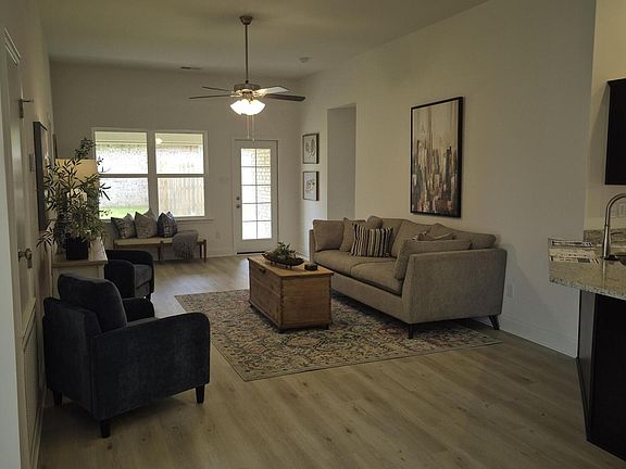 3rd image of 7721 Ferndale Dr
