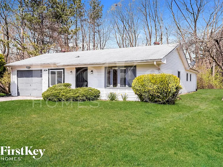 2634 Westleigh Dr — Photo 2