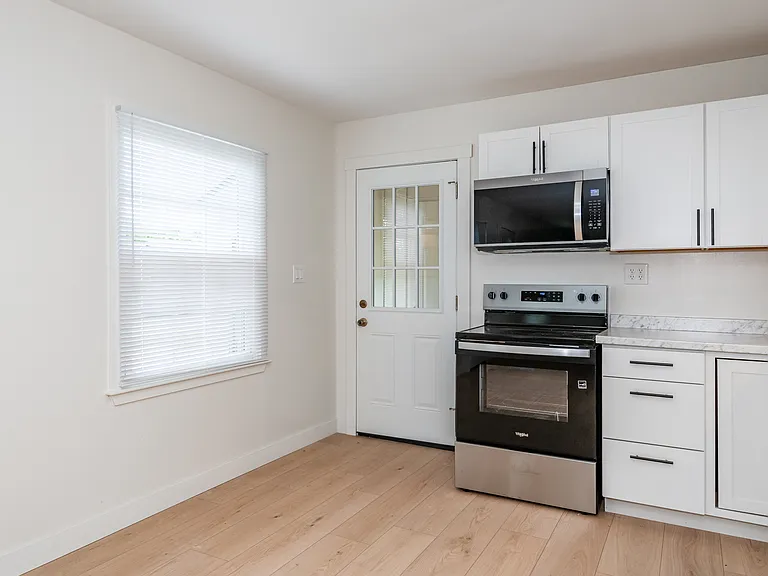 1331 Berwald Dr — Photo 22