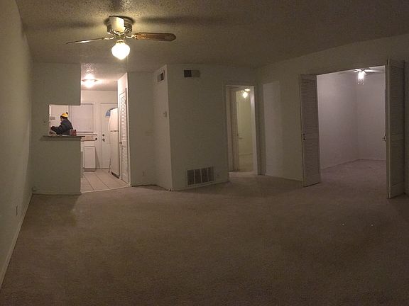 3rd image of 1437 E 39th St S #D
