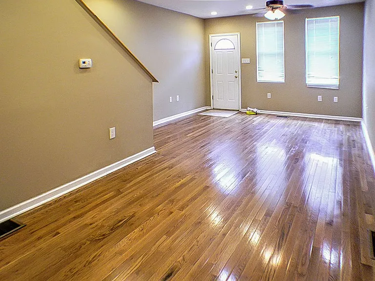 2346 Gerritt St — Photo 3