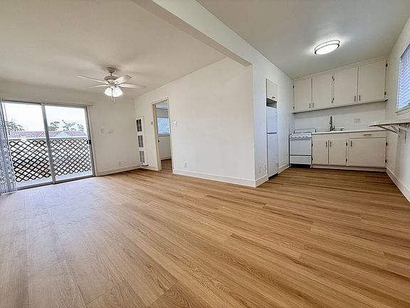 2nd image of 1239 Oak Grove Ave APT 312
