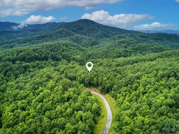 5995 Sampson Rd, Lenoir, NC 28645