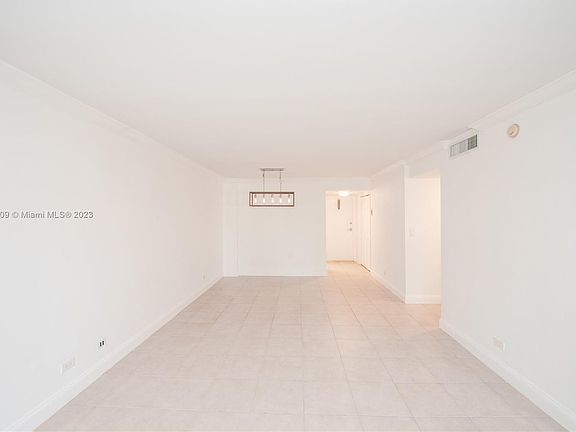 3rd image of 300 Galen Dr APT 305
