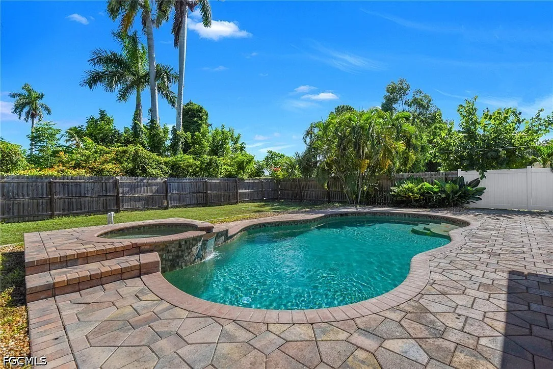 3 bed, 2.0 bath, 1535 sqft, $3,300 — Photo 1