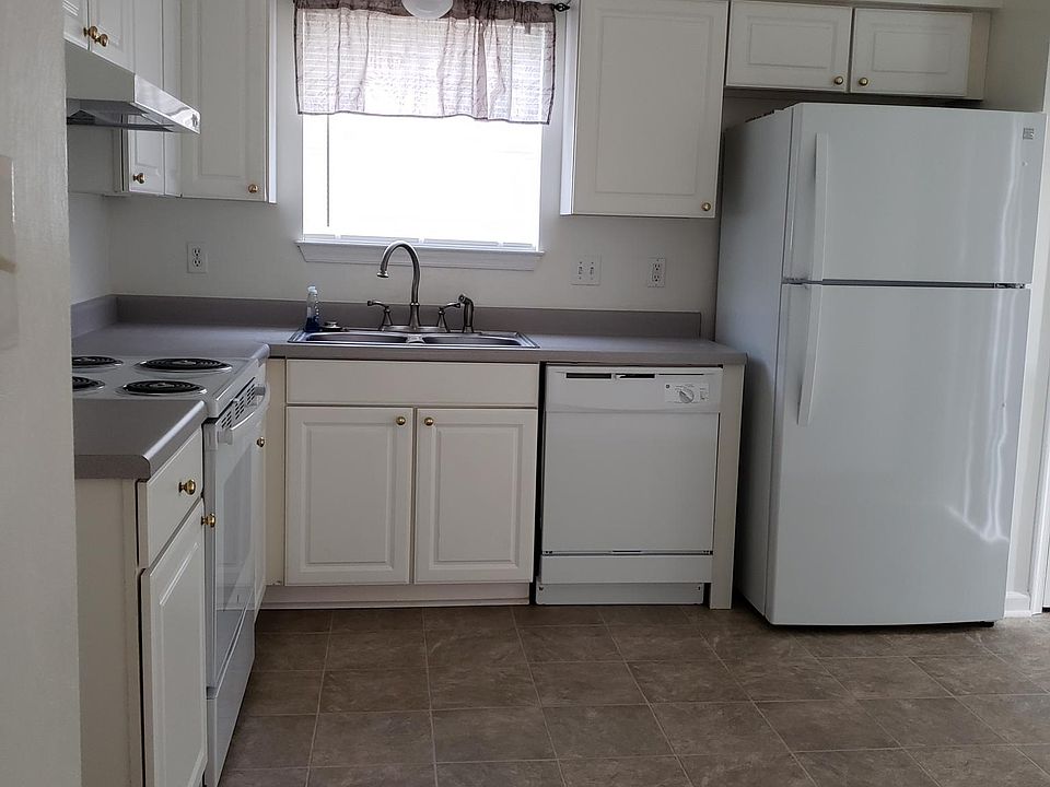 1st image of 108 Vivian Ct